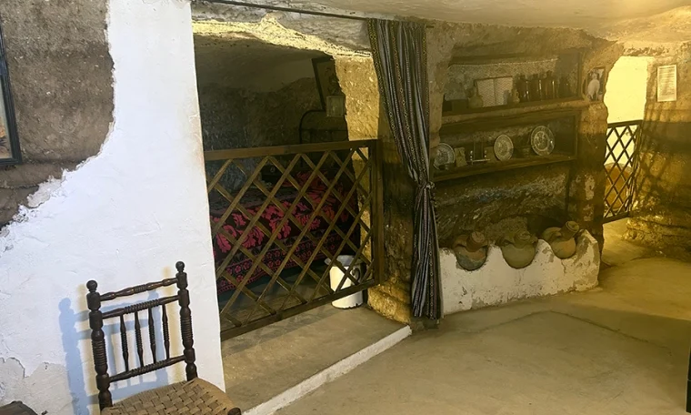 Casa cueva tradicional alcalá del júcar